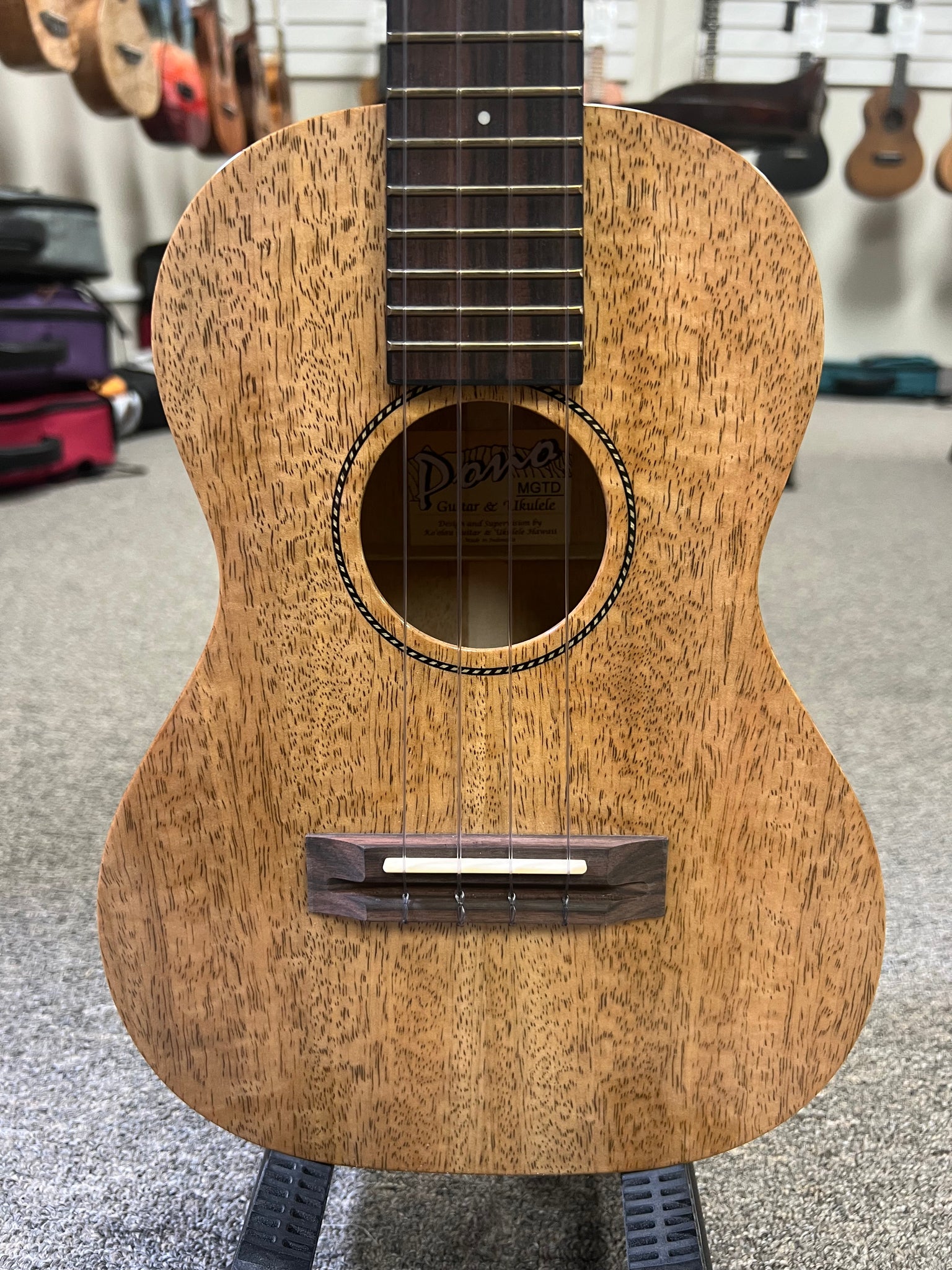 PONO MGTD Solid Mango Deluxe Tenor Ukulele
