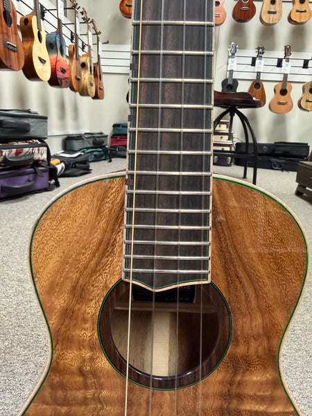 Oli X2-TA-KALO Solid Acacia Tenor Ukulele w/Case