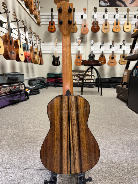 Oli L2-TCR Solid Cedar/Rosewood Tenor Ukulele w/Case