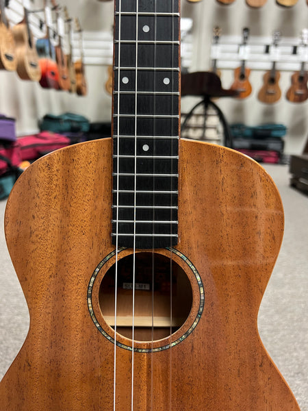 SNAIL SUB-M1 Mahogany Baritone Ukulele w/Case