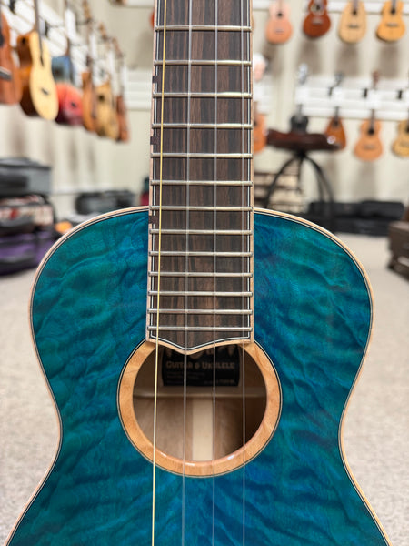 Oli L2-TQM-BL Solid Quilted Maple Ocean Blue Tenor Ukulele w/Case