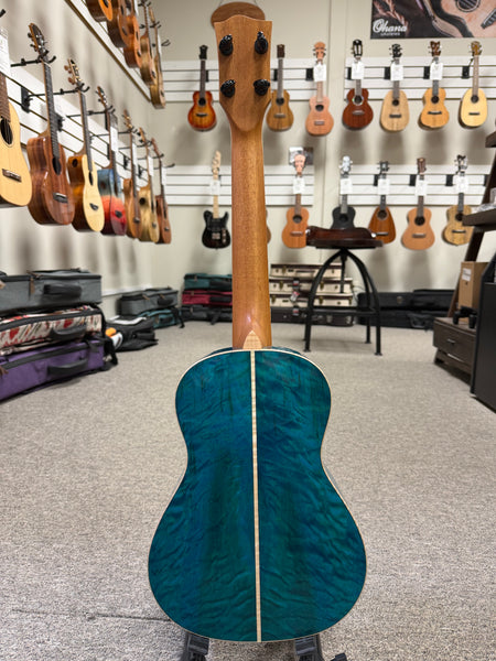 Oli L2-TQM-BL Solid Quilted Maple Ocean Blue Tenor Ukulele w/Case