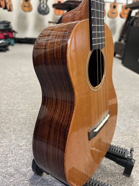 Romero Creations Solid Cedar/Pau Ferro Vibrante Grand Tenor Ukulele w/Case - GT-V-CP