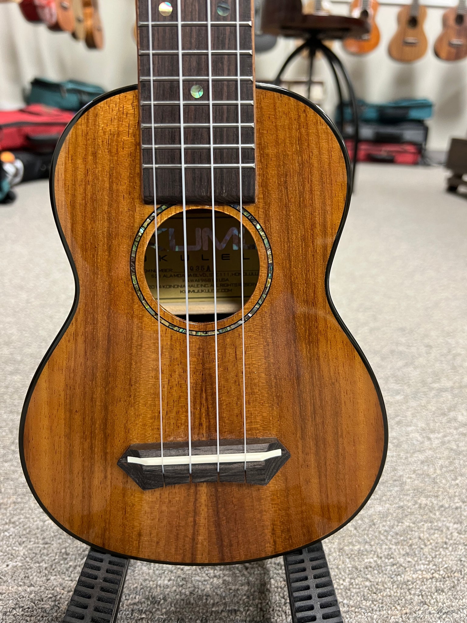 KUMU SQ-35 Koa Soprano Long Neck Ukulele w/Case