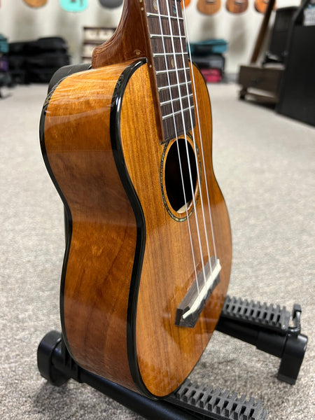 KUMU SQ-35 Koa Soprano Long Neck Ukulele w/Case