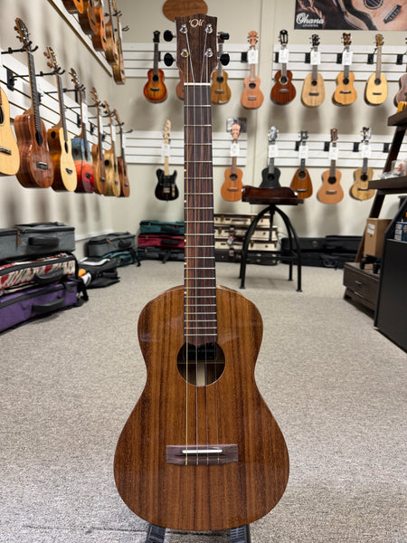 Oli L-BA Solid Acacia Baritone Ukulele w/Case