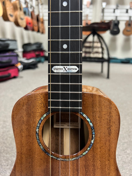 Romero Creations Solid Phoenix Tiny Tenor Dreadnought Ukulele w/Case - TTD-P - Limited Edition