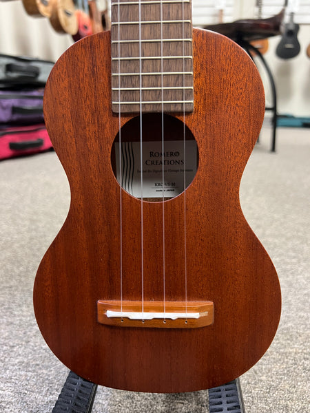 Romero Creations Daniel Ho Vintage Soprano Ukulele w/Case