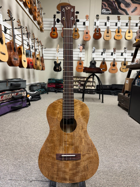Oli L-BMG Solid Mango Baritone Ukulele w/Case
