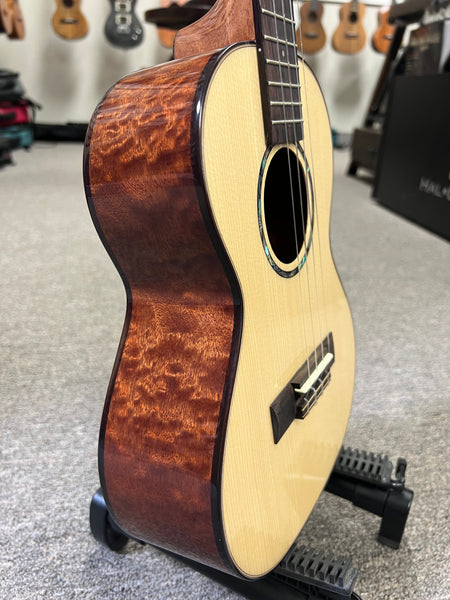 KALA KA-20th-SQS-T Solid Spruce/Quilted Sapele Tenor Ukulele w/Case - 20th Anniversary Limited Edition