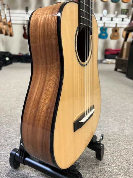 Romero Creations DH6D Daniel Ho Dreadnought 6 String Nylon Guitar w/Case - Solid Spruce/Solid Phoenix - Limited Edition - Aloha City Ukes