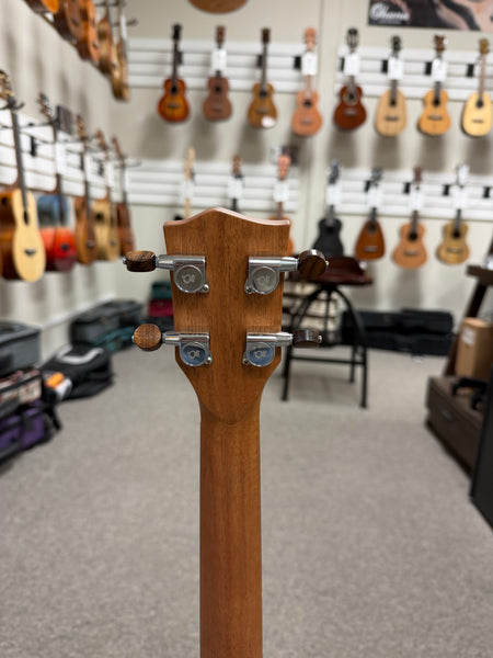 Oli L-BM-S Solid Mahogany Satin Baritone Ukulele w/Case