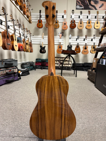 Oli L1-BCA Solid Cedar/Acacia Baritone Ukulele w/Case
