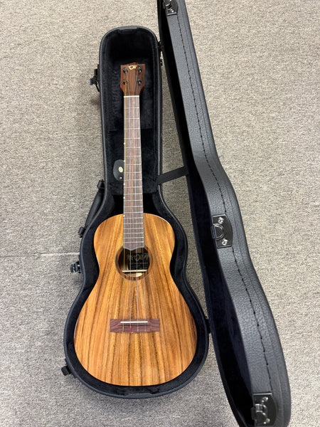 Oli L1-BA Solid Acacia Baritone Ukulele w/Case
