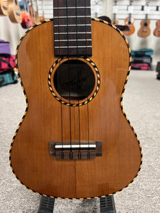 Millar CD-240W Solid Cedar/Solid Rosewood Concert Ukulele