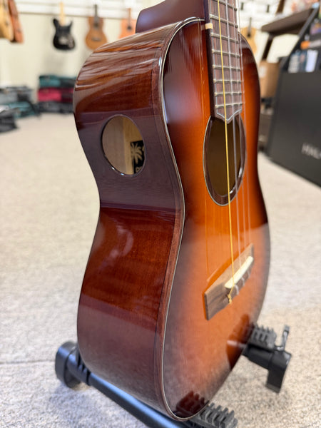 Oli L1-SP-TSWA-VB Solid Spruce/Waru Vintage Burst Tenor Ukulele w/Case