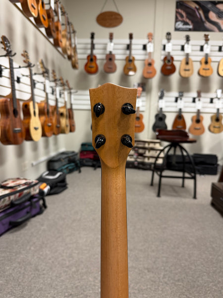 Oli L2-BQM Solid Quilted Maple Baritone Ukulele w/Case