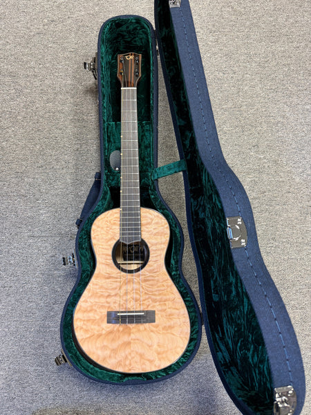Oli L2-BQM Solid Quilted Maple Baritone Ukulele w/Case