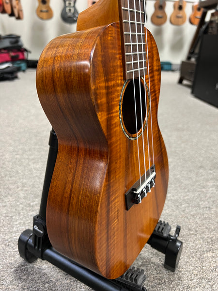 OHANA CK-450 Solid Koa Concert Ukulele w/Hard Shell Case