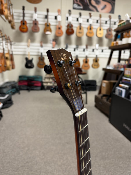 Oli X1SP-BMH-VB Solid Mahogany Baritone Ukulele w/Case - Vintage Burst