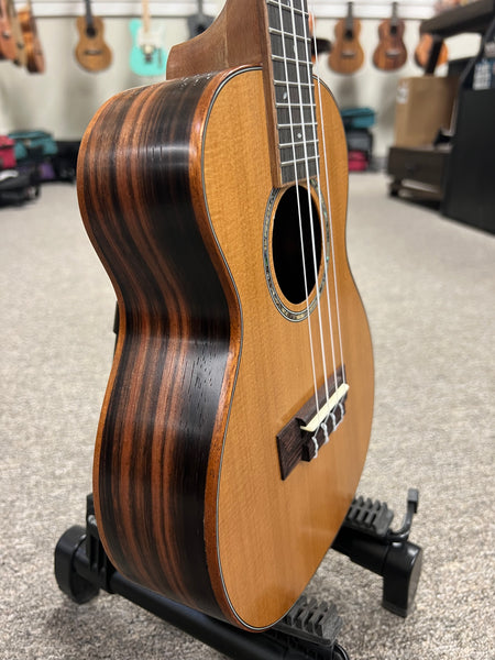 OHANA CK-50ME Concert Ukulele - Solid Cedar/Striped Ebony