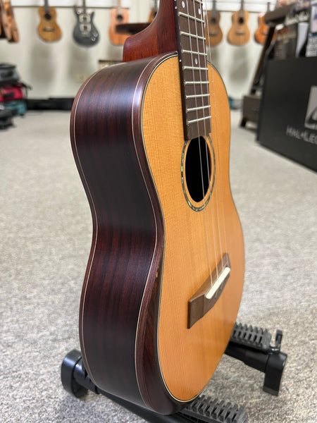 OHANA TK-55 Solid Cedar/Rosewood Tenor Ukulele w/Armrest