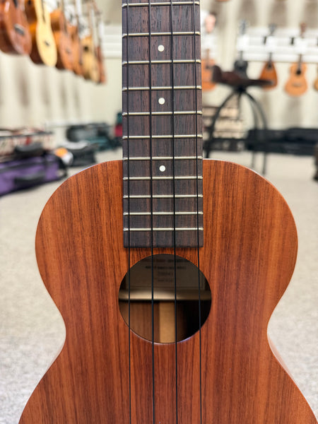 Kamaka HF-2L Solid Koa Concert Long Neck Ukulele w/Case - Made in Hawaii !!