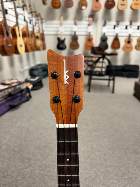 Kamaka HF-2L Solid Koa Concert Long Neck Ukulele w/Case - Made in Hawaii !!