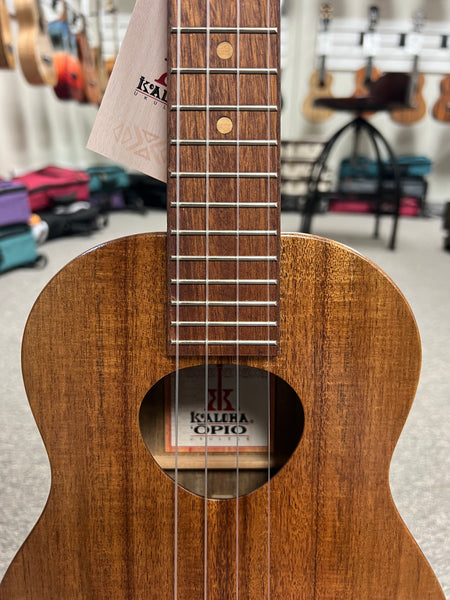 KoAloha KTO-10 Solid Acacia Opio Tenor Ukulele w/Case