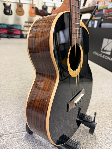 Flight 4SB Four String Boy Baritone Ukulele w/Case - Sammy Turton Signature Model