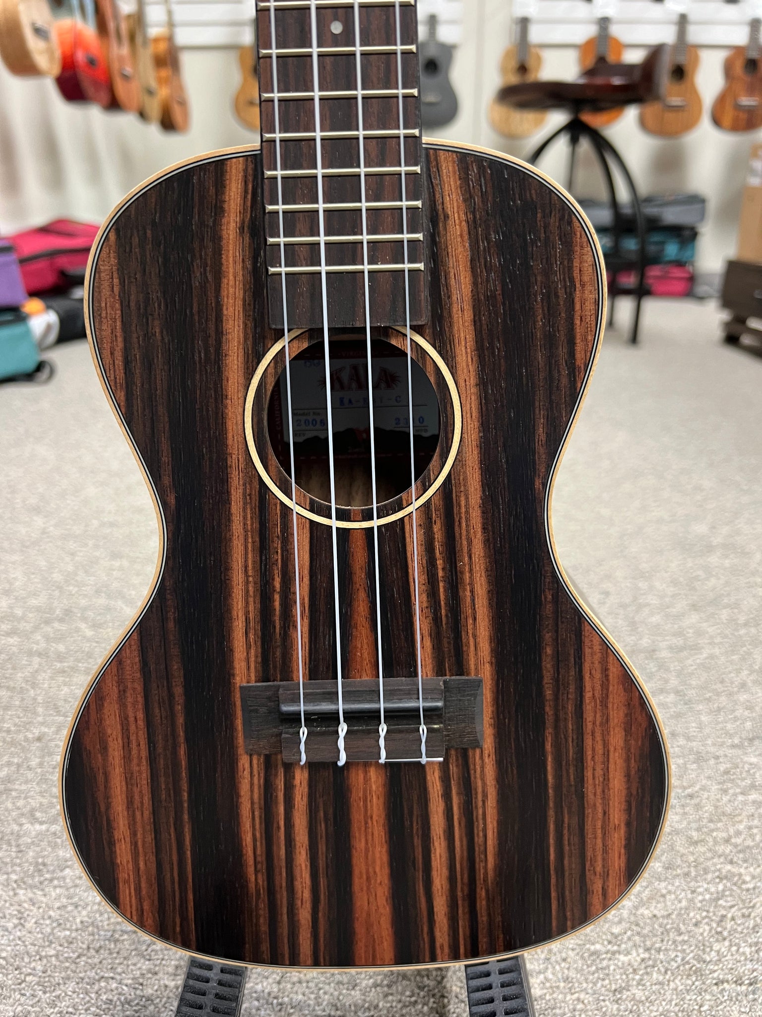 KALA KA-EBY-C Striped Ebony Ebony Concert Ukulele