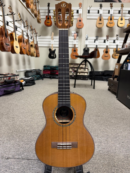 Flight Diana TE Electric Tenor Ukulele w/Case - Solid Cedar/Walnut
