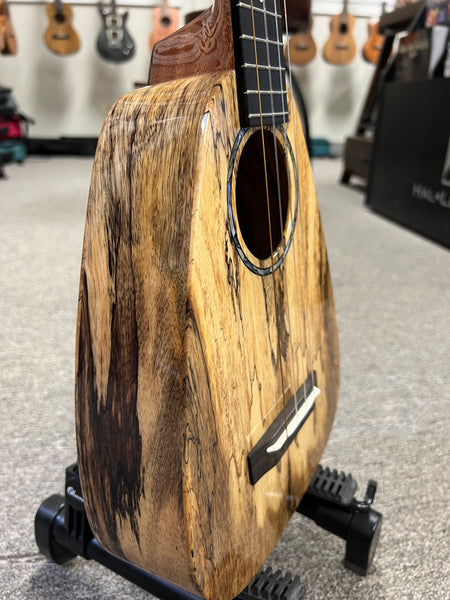 Romero Creations Solid Spalted Mango Tiny Tenor Ukulele w/Case
