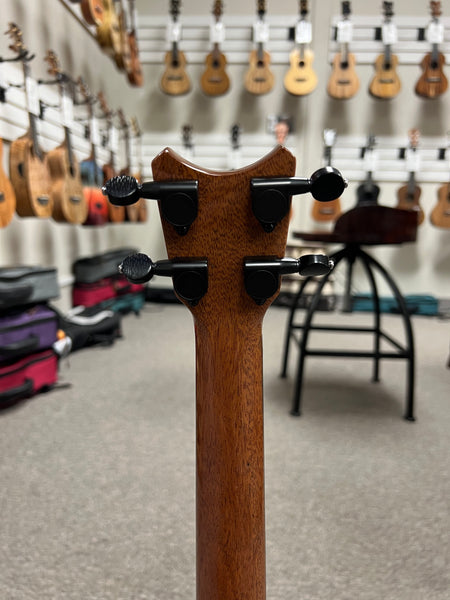 Romero Creations Solid Spalted Mango Tiny Tenor Ukulele w/Case