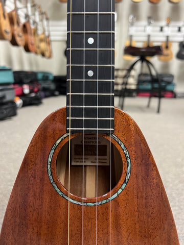 Romero Creations Solid Mahogany Tiny Tenor Ukulele w/Case - RC-TT-M Romero Creations Solid Mahogany Tiny Tenor Ukulele w/Case - RC-TT-M