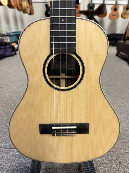 KALA KA-ASZCT-ST Solid Spruce/Ziricote Tenor XL Ukulele - Super Tenor