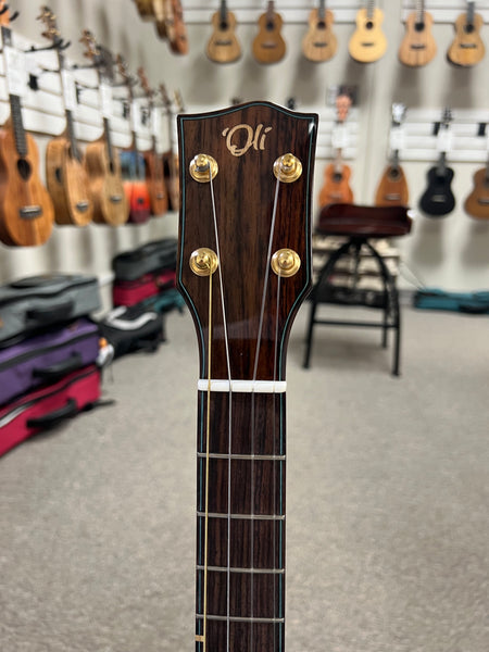 Oli X2-BTSRR Solid Torrefied Spruce/ Red Rosewood Baritone Ukulele w/Case