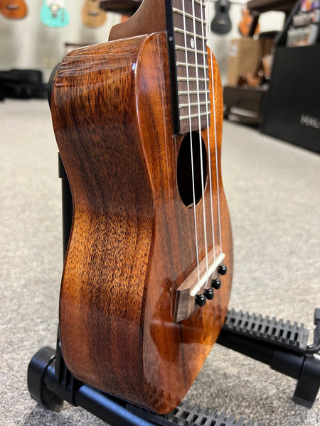 Kanile'a KO-1-S Oha Koa Soprano Ukulele w/Case