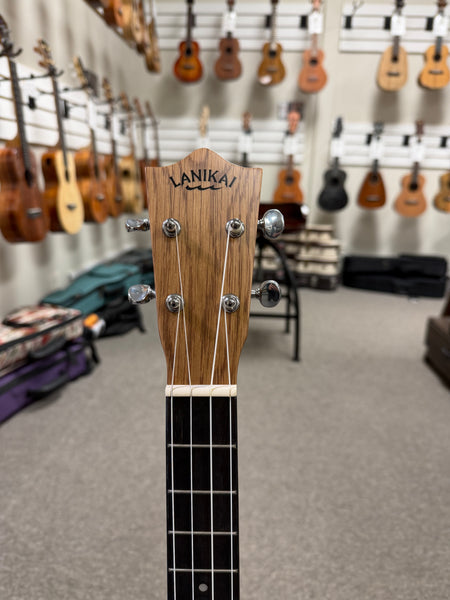 LANIKAI OA-CEB Oak Electric Baritone Ukulele w/Case - Cutaway/Fishman Pickup