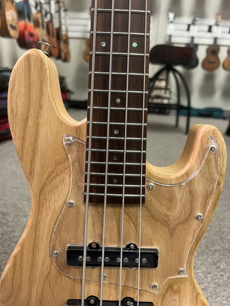 Tiny Boy Ash Body 4 String Solid Body Bass w/Case - TBJ-4400N Short Scale Bass