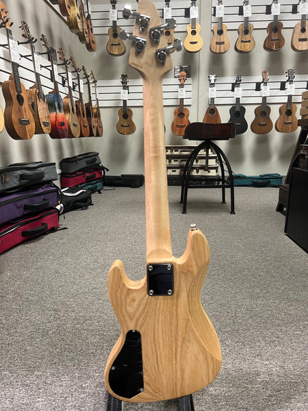 Tiny Boy Ash Body 4 String Solid Body Bass w/Case - TBJ-4400N Short Scale Bass