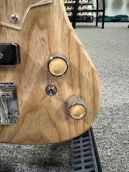 Tiny Boy Ash Body 4 String Solid Body Bass w/Case - TBJ-4400N Short Scale Bass