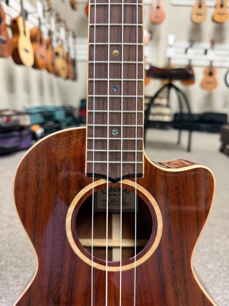 LANIKAI ACS-CET Solid Acacia Electric Tenor Ukulele w/Case - Cutaway/Fishman Pickup