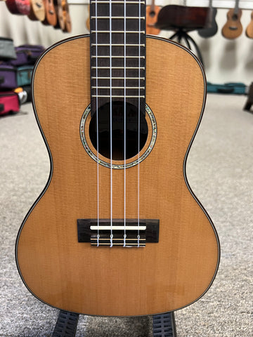 KALA KA-SCAC-C Solid Cedar Top Acacia Concert Ukulele