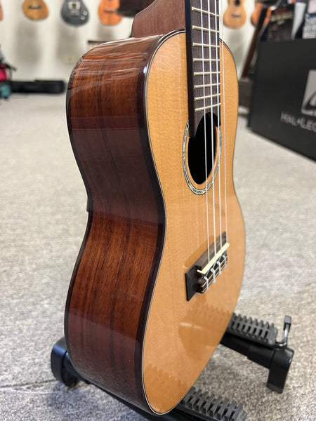 KALA KA-SCAC-C Solid Cedar Top Acacia Concert Ukulele