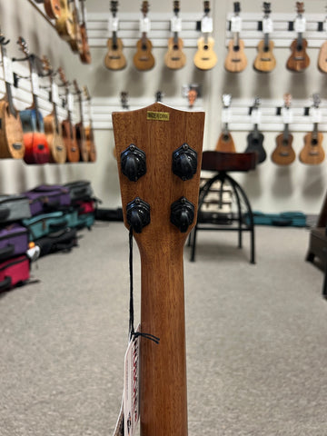 Ukulele Tenore 5 Corde Kala KA-SCAC-T5 – Top Cedro Massello, Corpo Acacia, Finitura Lucida