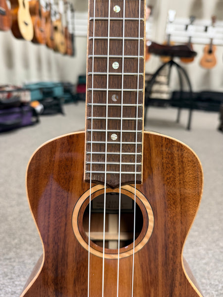 LANIKAI ACS-C Solid Acacia Concert Ukulele w/Case