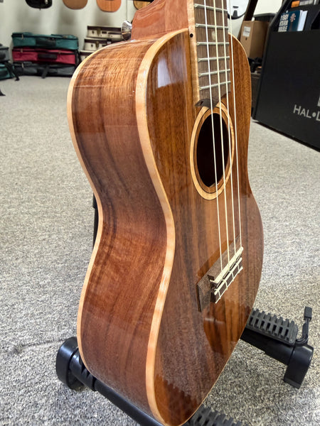 LANIKAI ACS-C Solid Acacia Concert Ukulele w/Case