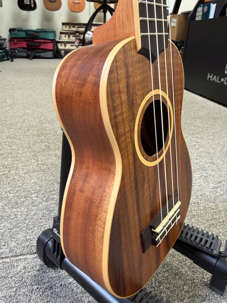LANIKAI AC-S Solid Top Acacia Soprano Ukulele w/Case