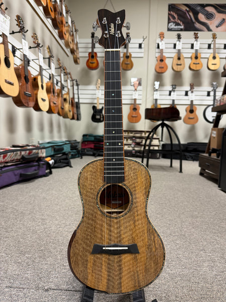 Makaio MSMT-20 Solid Spalted Mango Tenor Ukulele w/Case - Comfort Armrest #6
